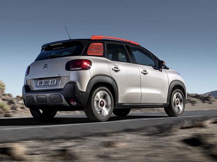 Masser af farver, sjove former og god komfort kendetegner derfor den nye mini-SUV Citroën C3. Motor har prøvet den og blev glad.
