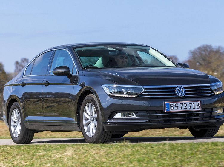 VW Passat forfra