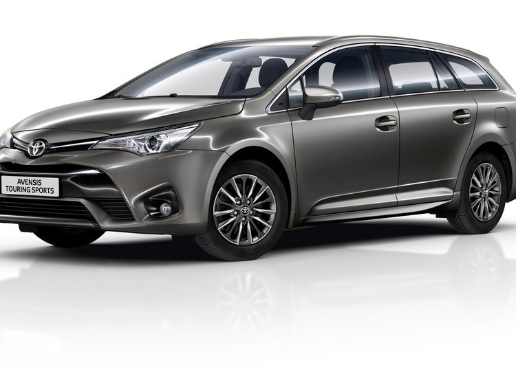 Toyota Avensis som stationcar.