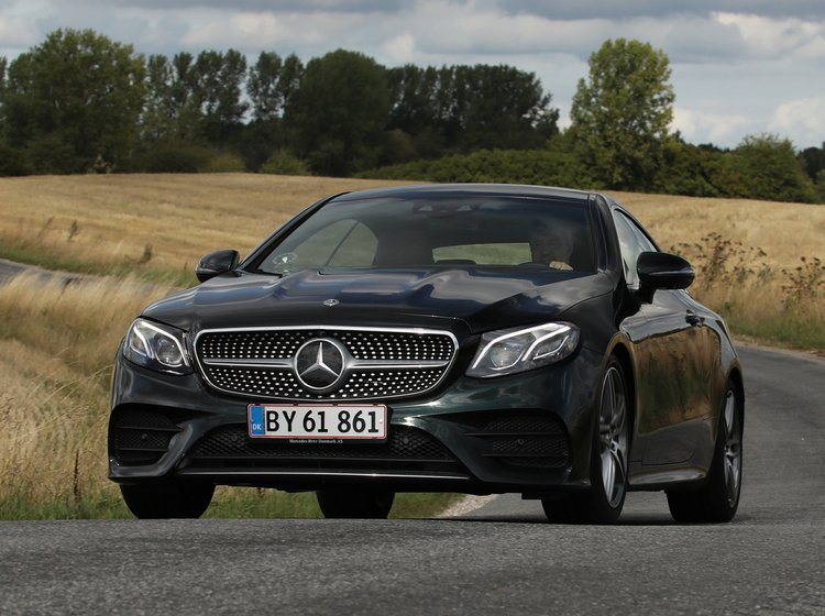 Mercedes E Coupe forfra