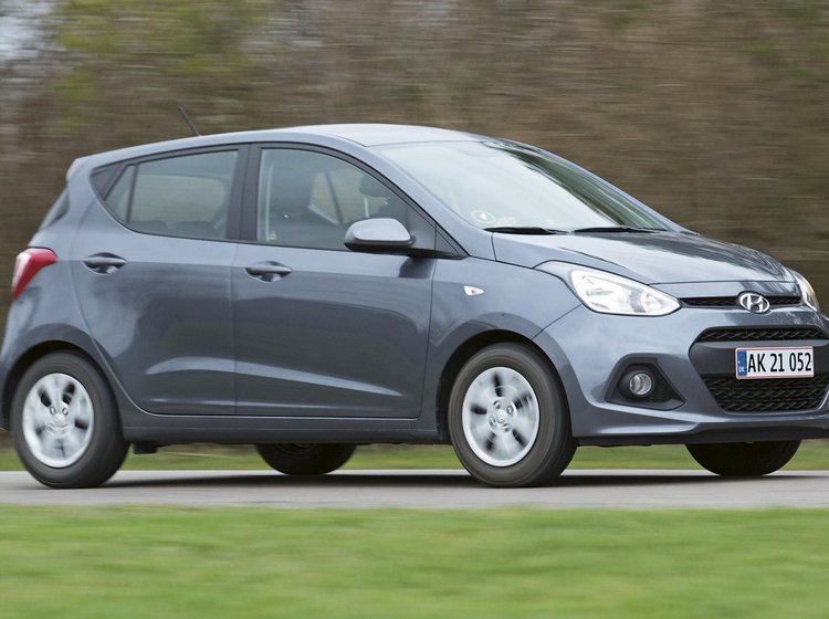 Hyundai i10 fra siden
