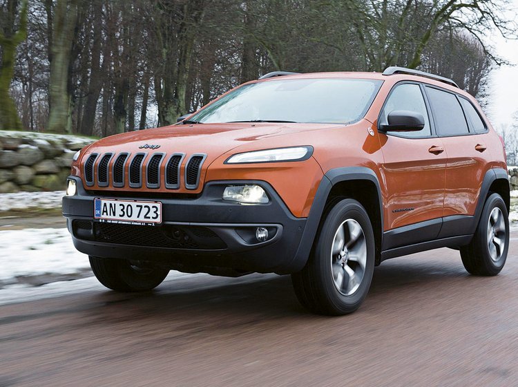 Jeep Cherokee forfra