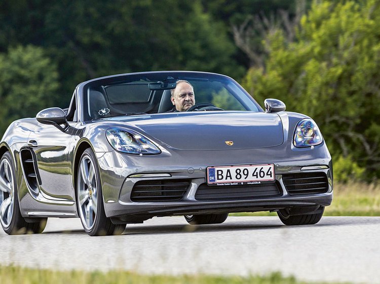 Porsche Boxster forfra