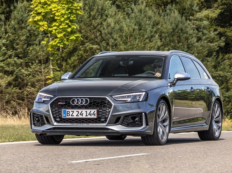 Audi RS4 forfra