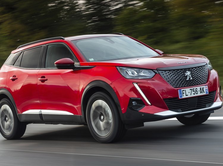 Peugeot 2008 set forfra