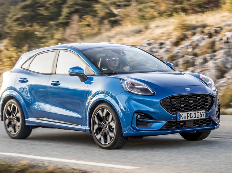 Ford Puma set forfra