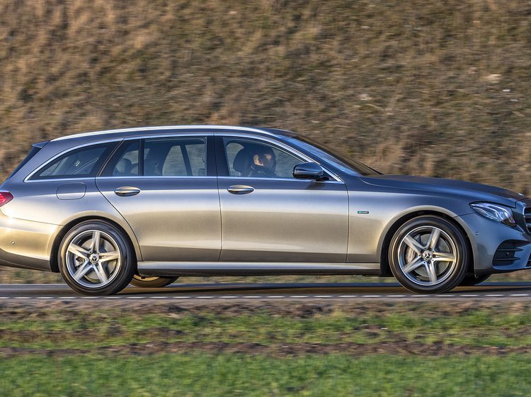 Mercedes-Benz E-klasse fra siden