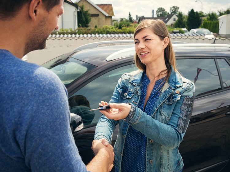 Med ny app kan man nu omregistrere bilen på sin mobil.