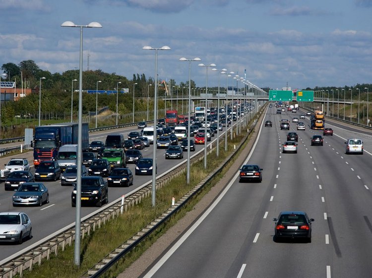 Nye bilafgifter skal sikre 775.000 elektriske biler i 2030