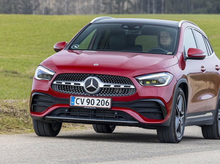 Mercedes-Benz GLA set forfra