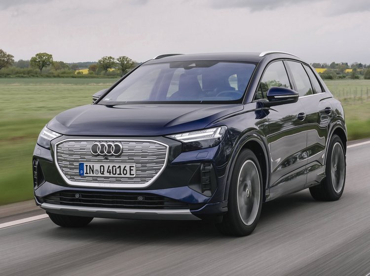 Audi Q4 e-tron set forfra