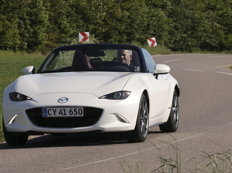 Mazda MX-5 set forfra