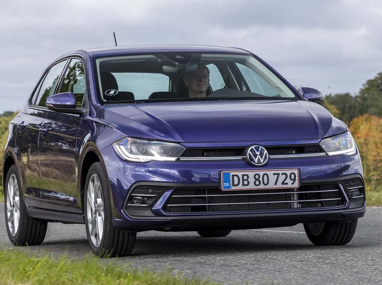 VW Polo set forfra. Den har nu fået avancerede lygter