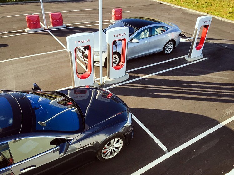 Tesla supercharger