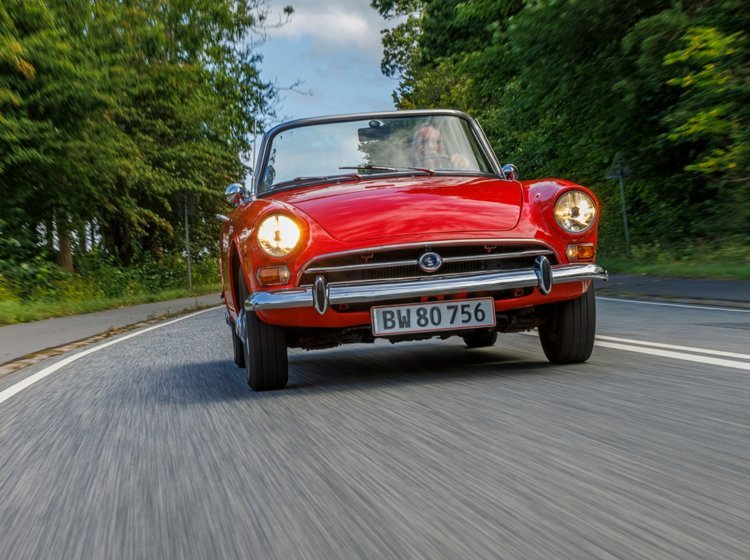 Rød Sunbeam Alpine 