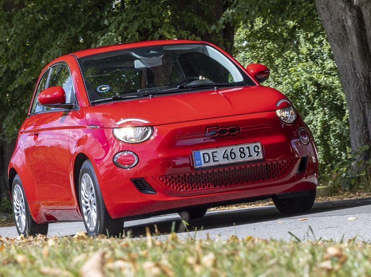 Fiat 500e set forfra