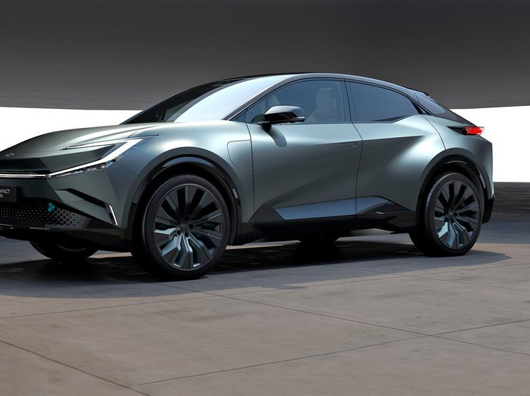 Toyota BZ Compact SUV ligner en forløber for en elektrisk C-HR.