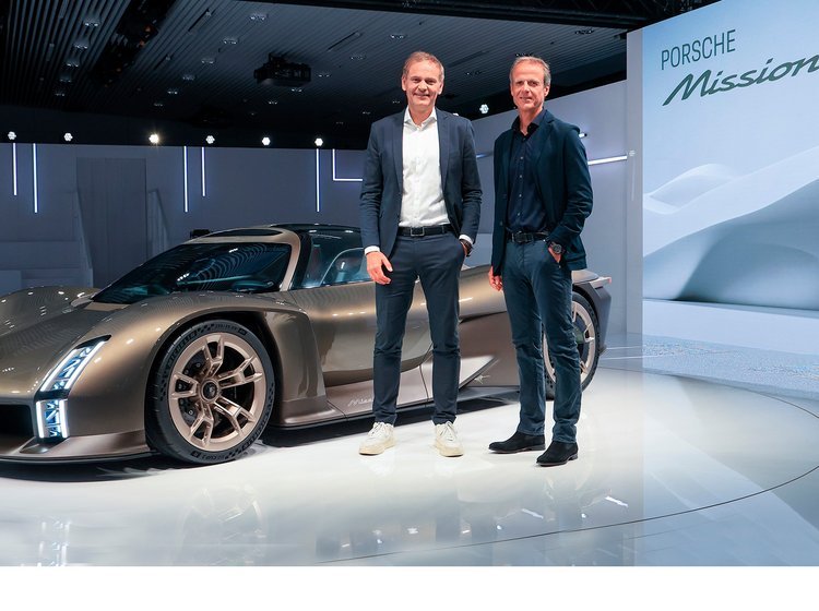 Porsche Mission X med topchef.