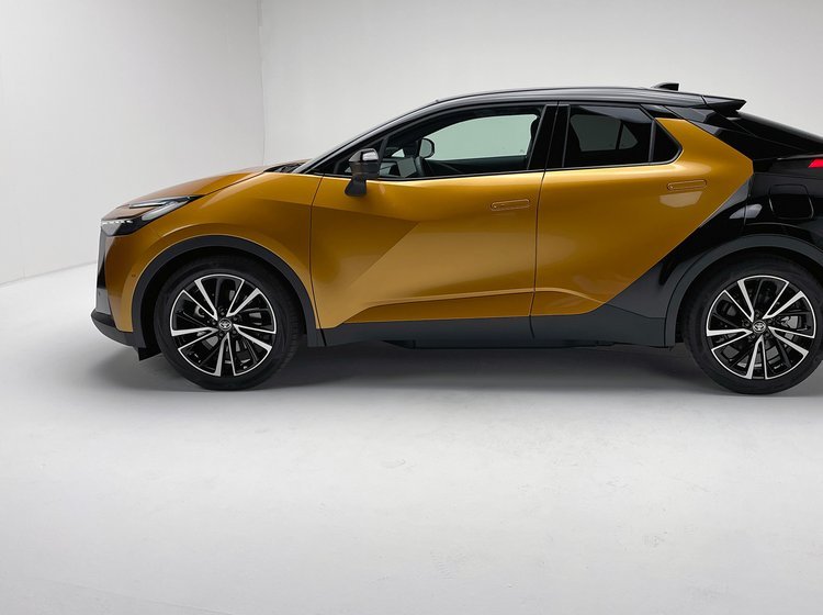 Toyota C-HR i profil
