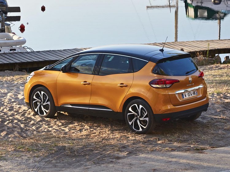 Renault Scenic.