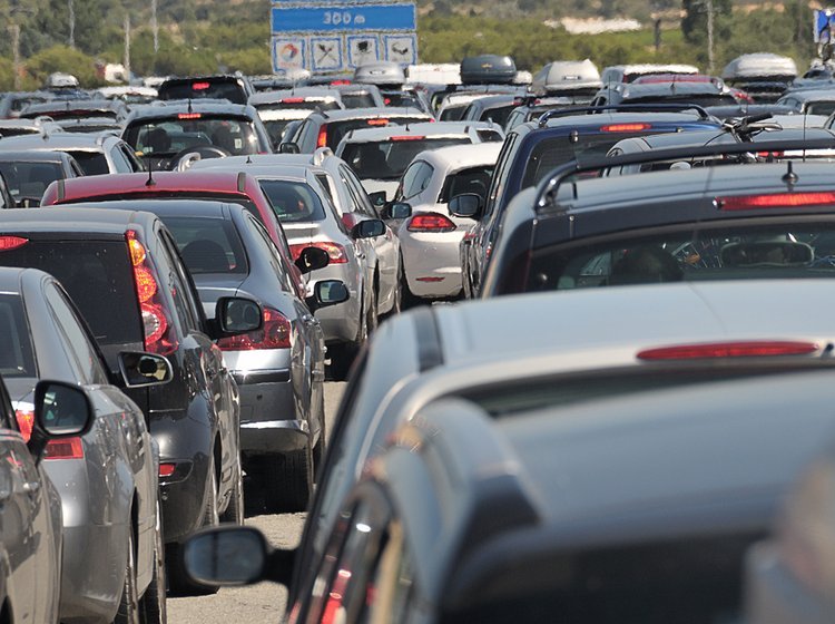 Der er dømt stau forude på A7 nord for Hamborg, som særligt vil ramme bilister fra Jylland på sommerens kør selv-ferie.