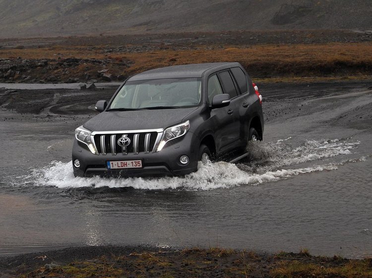 Toyota Land Cruiser.