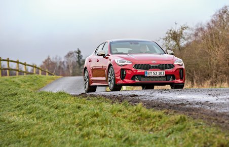 Kia Stinger set forfra