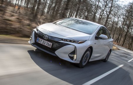 Toyota Prius Plug-In forfra
