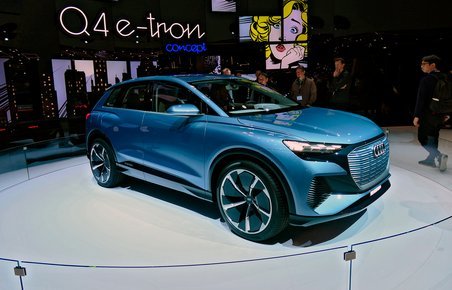 Audi Q4 E-tron ved verdenspremieren i Genève.