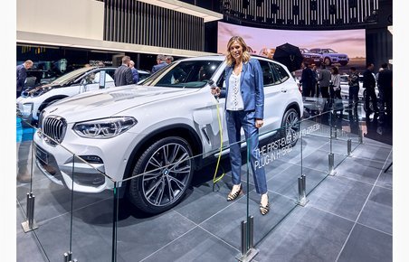 BMW X3 debuterer i Geneve som plugin-hybrid.