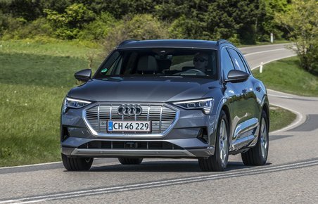Audi E-tron forfra