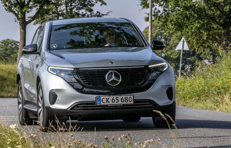 Mercedes-Benz EQC set forfra