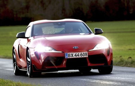 Toyota GR Supra set forfra