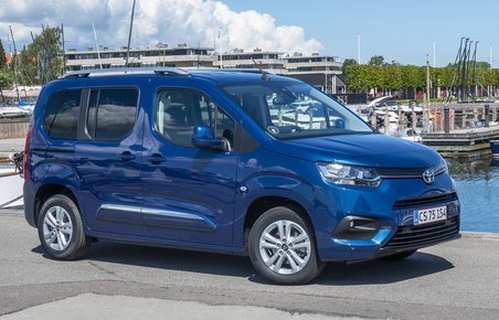 Toyota Verso set forfra