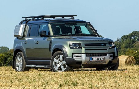 Land Rover Defender set forfra