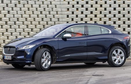 Jaguar I-Pace set forfra