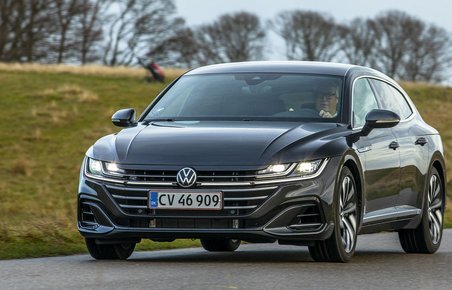 VW Arteon set forfra