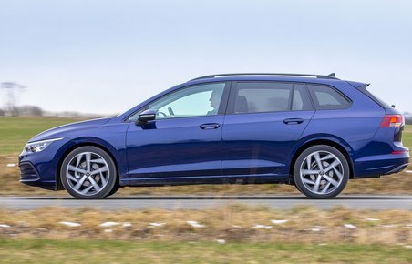 VW Golf Variant fra siden