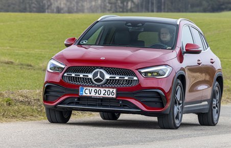 Mercedes-Benz GLA set forfra