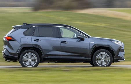 Toyota RAV4 fra siden