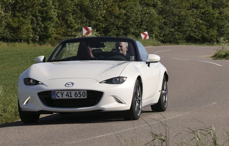 Mazda MX-5 set forfra