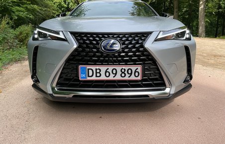 Lexus er tilbage i Danmark.