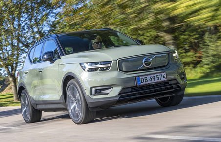 Volvo XC40 Recharge set forfra