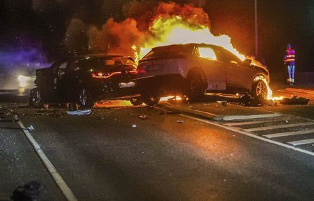 Elbiler kan bryde i brand i trafikken, men det sker ikke så ofte