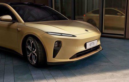 Nio ET5 er en mellemstor hatchback.