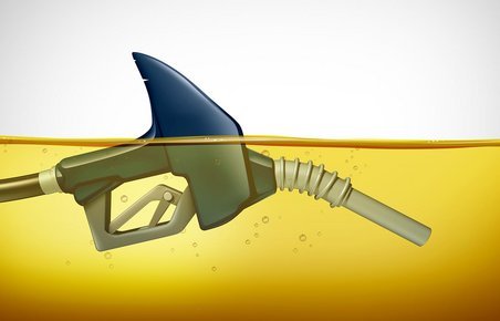 Illustration hvor benzinpistolen har en hajfinne over overfladen