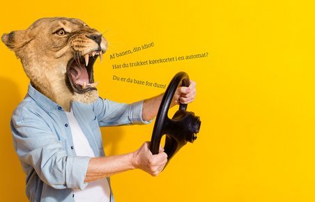 Derfor bliver du som et vildt dyr bag rattet