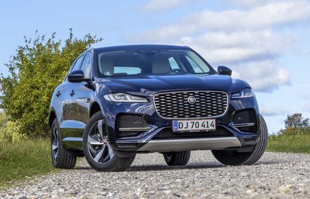 Jaguar F-Pace set forfra