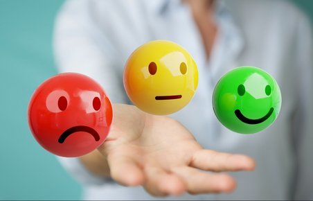 Røde, gule, og grønne smileys