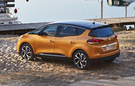 Renault Scenic.